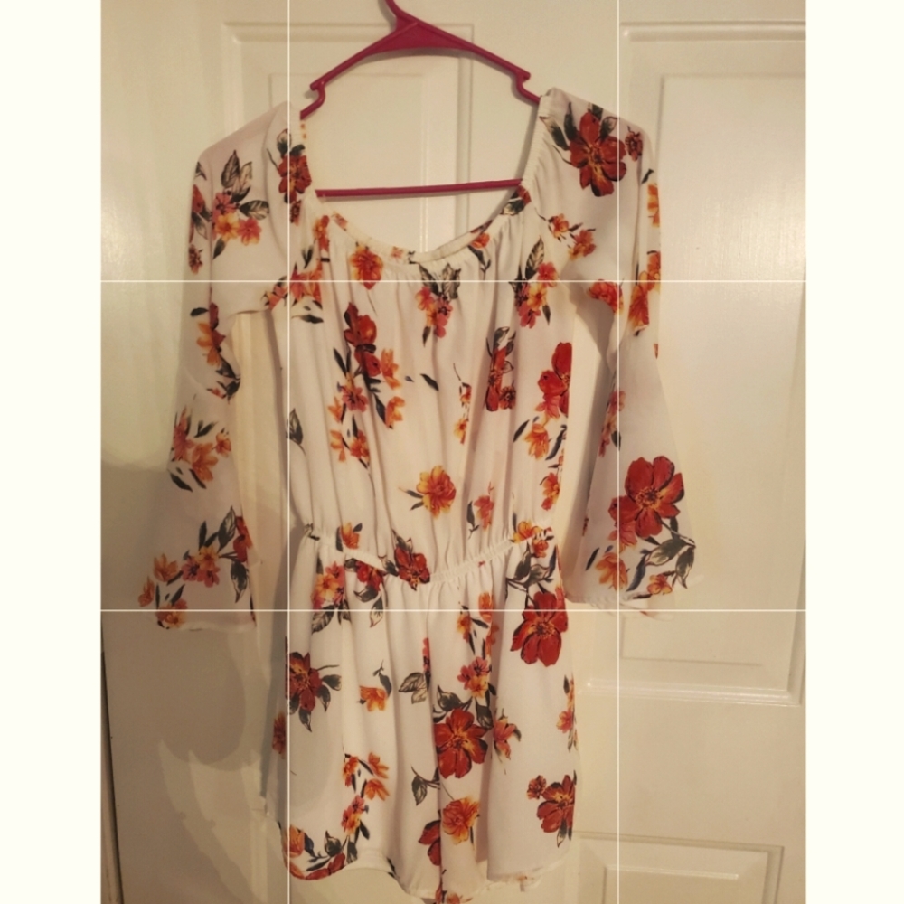 Rue21 Romper. Size: Small. White, Yellow, Orange Floral